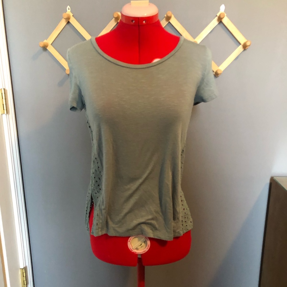 Cute cool blue side cutout top